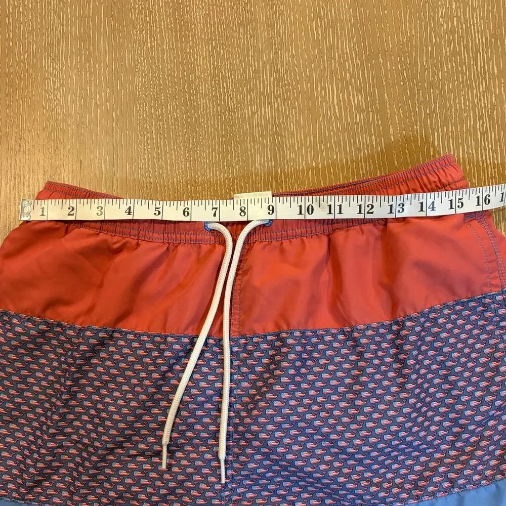 Vineyard Vines Mens M Red Blue Flag Whale Pieced Bungalow Short Swim‎ Trunks